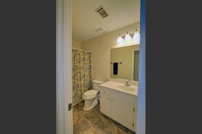 Building Photo - 1210 Rocky Rd