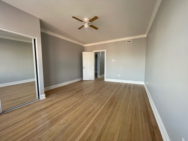 Building Photo - 4247 W Division St