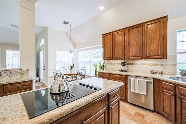 Building Photo - 17218 Hamilwood Dr