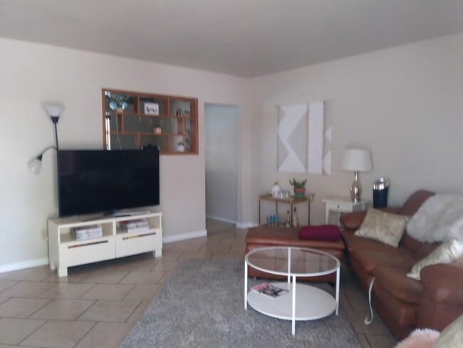 Living Room - 1427 W 7th St