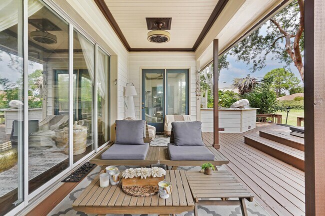 Building Photo - 500 Turnberry Ln