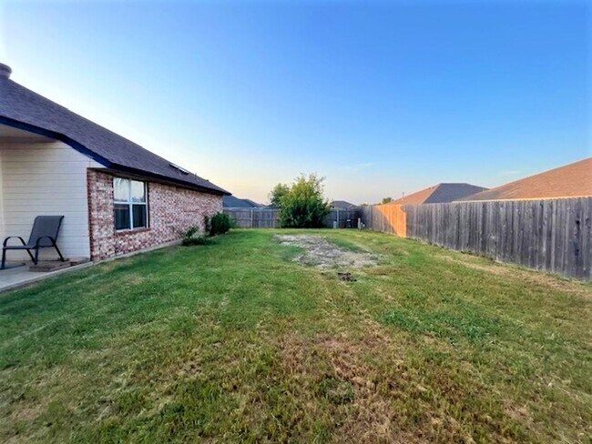 Building Photo - 8104 Eagle Cir