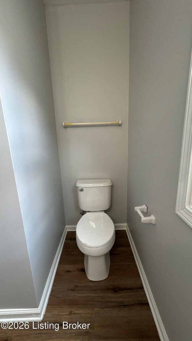Building Photo - 7421 Spring Run Dr