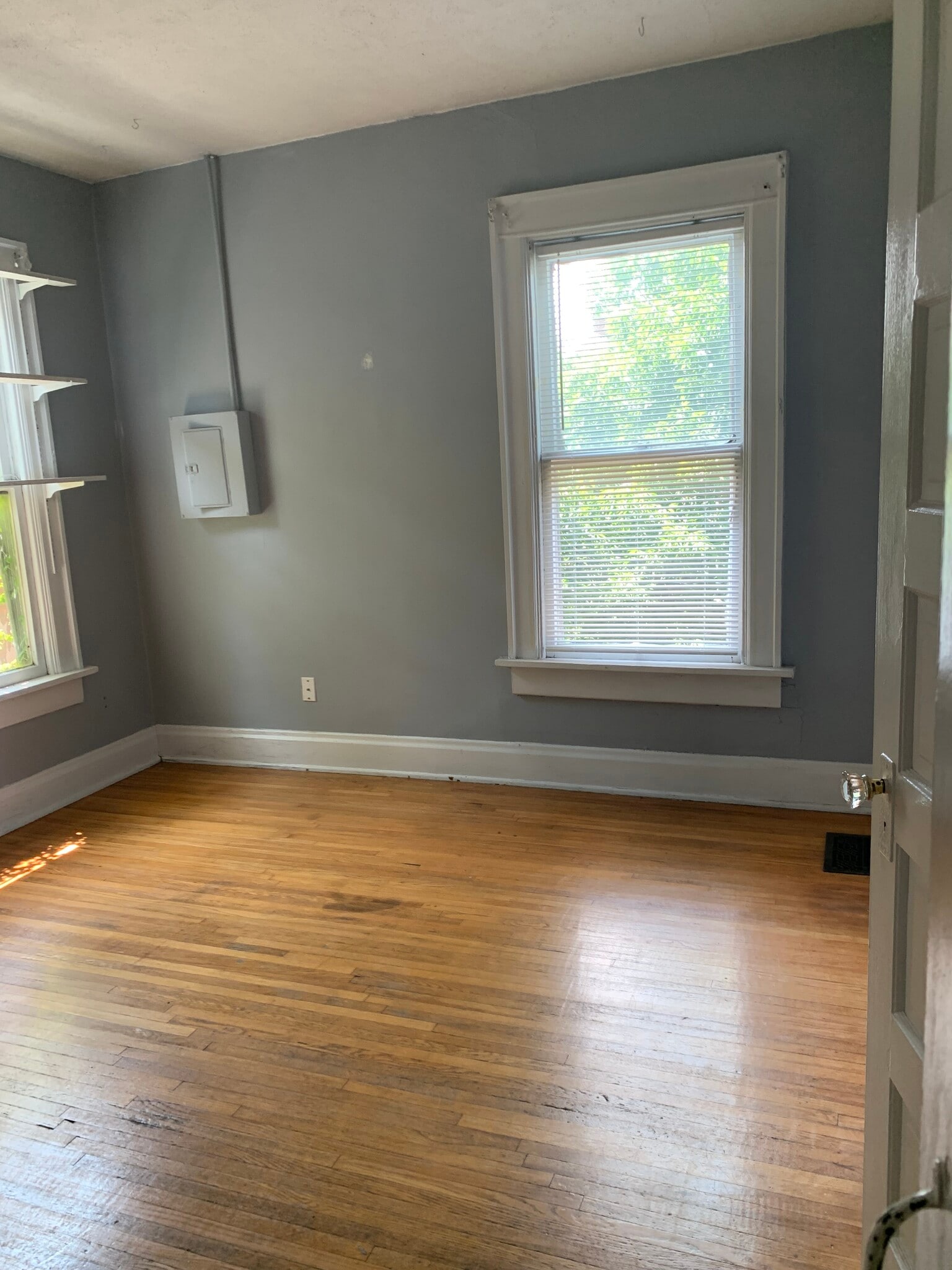 Bedroom 1 - 2535 Summit Street