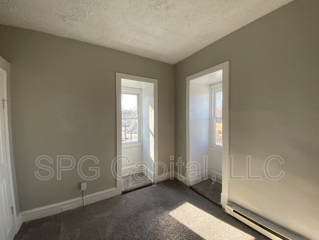 Building Photo - 201 N Broad St