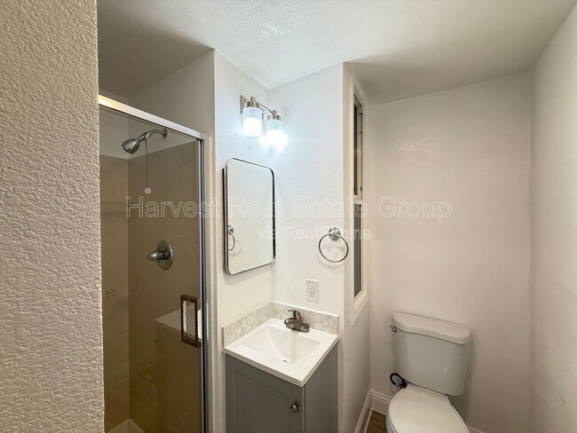 Building Photo - 715 Peralta St