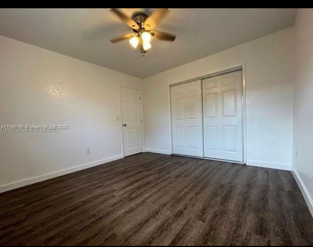 Building Photo - 725 NW 4th Ave