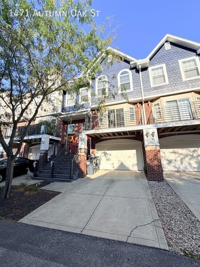 Building Photo - 1471 Autumn Oak St