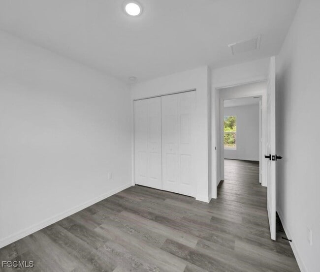 Building Photo - 382 McArthur Blvd