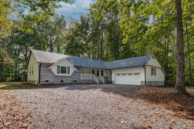 Primary Photo - Private Home on Spacious Lot in Browns Sum...