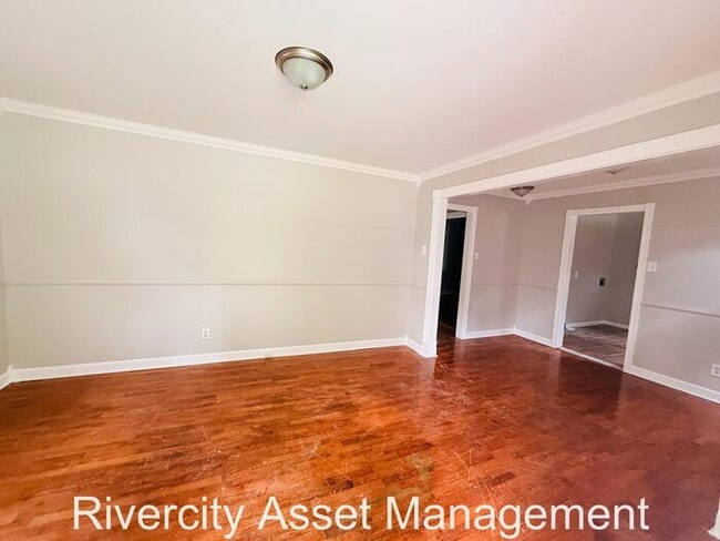 Building Photo - Newly Renovated- BONUS ROOM, Section 8 Friendly and ready for a speedy move in!!!! Call Today!!!