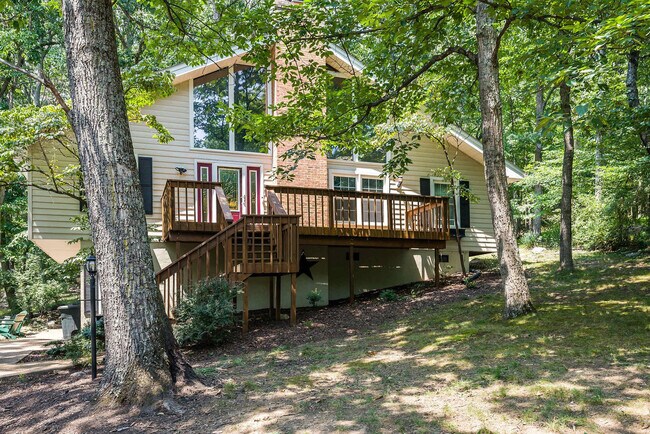 Building Photo - 2964 Hopkins Dr