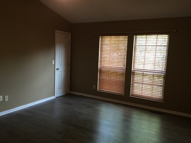 master bedroom - 1343 Sprucewood Ct