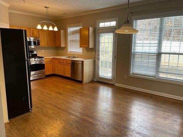 Building Photo - 2545 Avery Park Cir