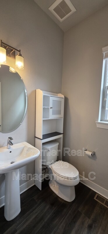 Building Photo - 11379 E 25th Dr