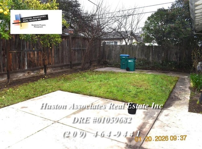 Building Photo - 7120 Inglewood Ave