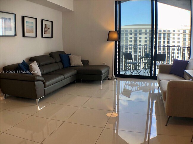 Building Photo - 5252 NW 85th Ave