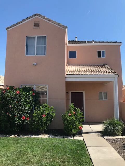 Building Photo - 3 br, 3 bath House - 9171 E Laguna Way