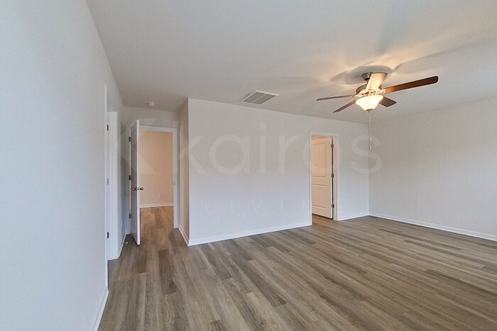 Building Photo - 123 Overstreet Way