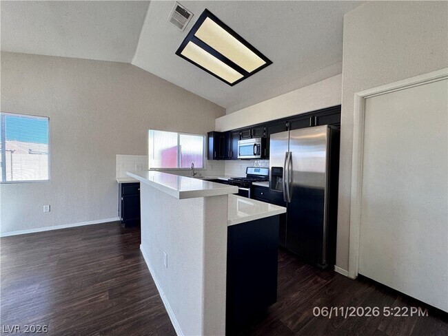 Building Photo - 222 Quailbush Dr