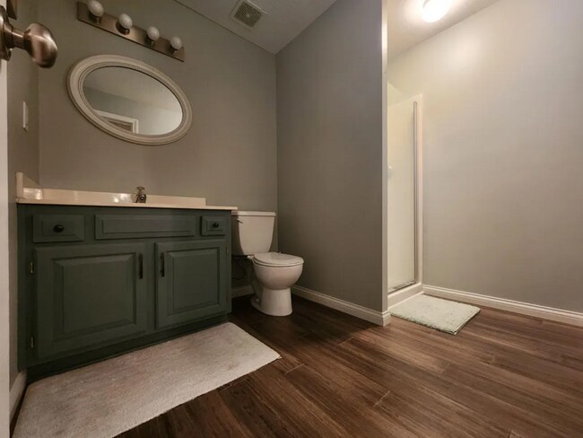 Full bathroom off rec area - 411 Bayview Dr