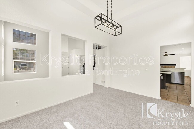 Building Photo - 35 Goldfinch Dr