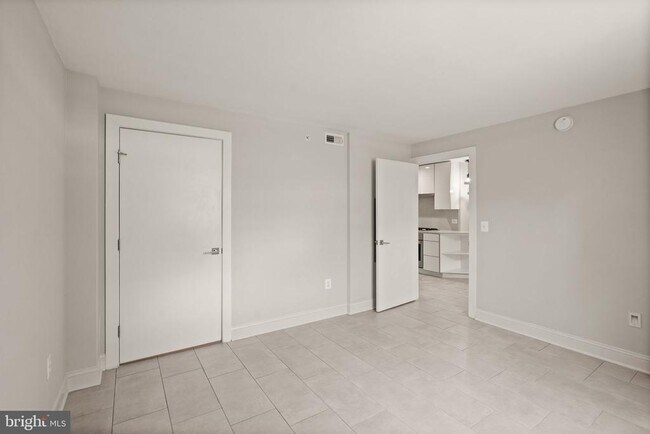 Building Photo - 1311 13th St NW