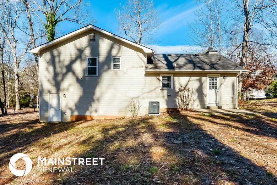 Building Photo - 105 Vesta Ct