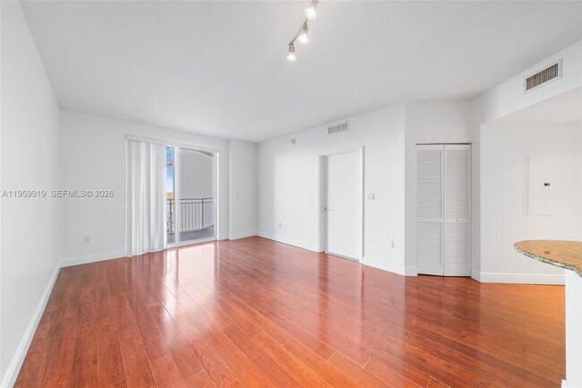 Building Photo - 7280 SW 90th St