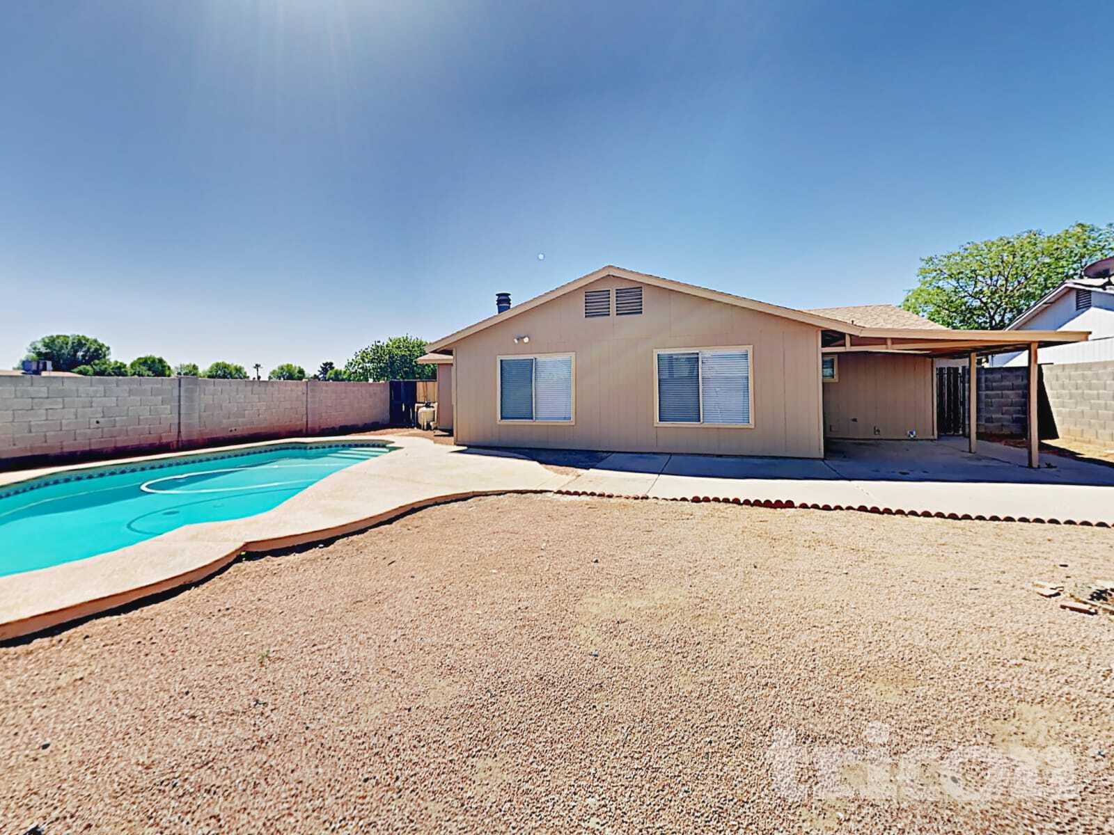 Building Photo - 904 W Yale Dr