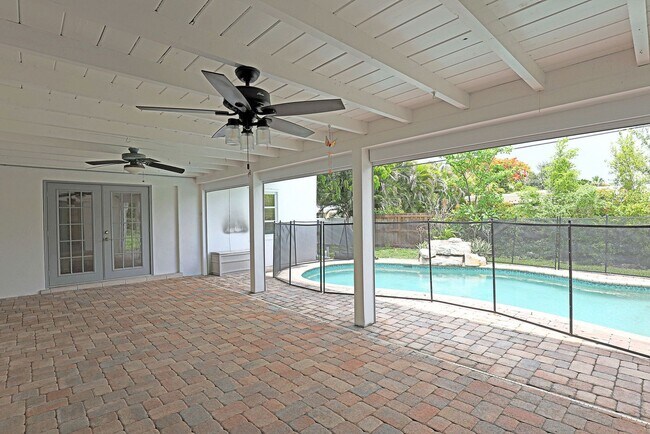 Building Photo - 1353 Stadler Dr