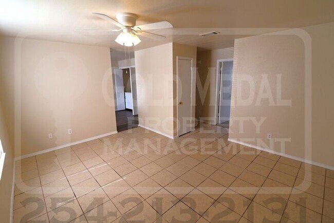 Building Photo - 1101 Horizon Dr