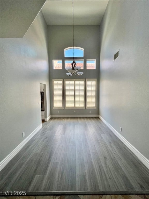 Building Photo - 8380 Campana Dr