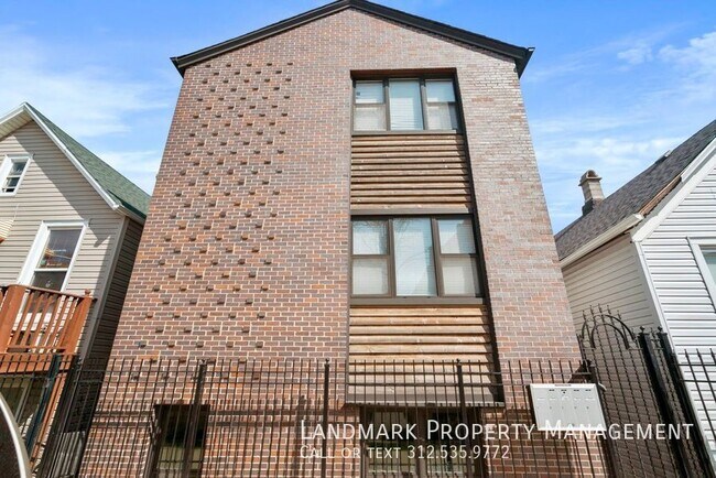 Primary Photo - 2642 W Luther St