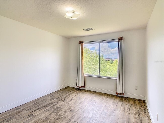 Building Photo - 111 Washington Palm Loop