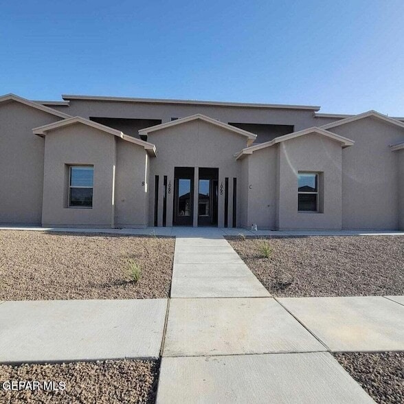 Building Photo - 1060 Hoppas St