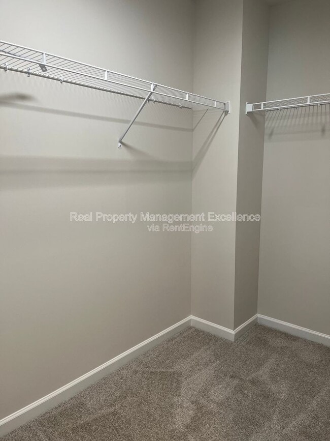 Building Photo - 139 Pinkie Ln