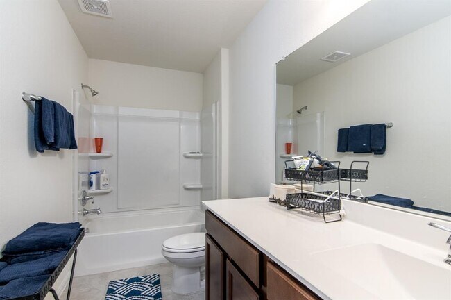 Building Photo - 9738 Birdsnest Ct