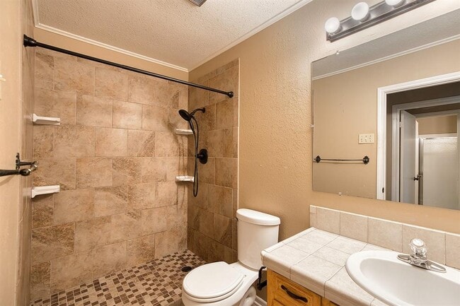 Building Photo - 4840 Arthur Ln