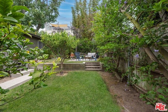 Building Photo - 2609 3rd St