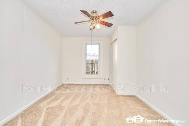 Building Photo - 112 W Seaview Ave