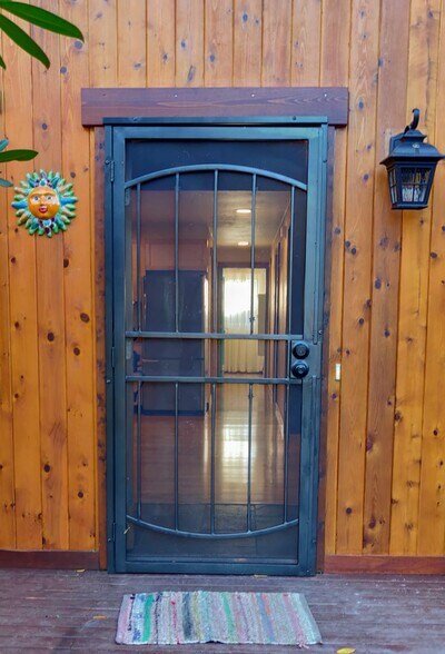 Fall 2019, afternoon - 3842 Idaho St