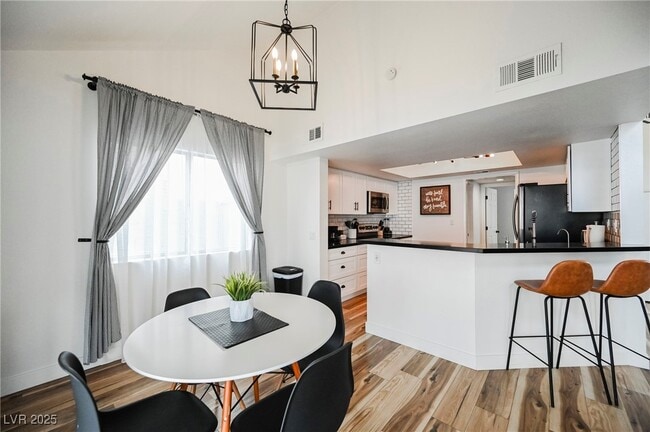 Building Photo - 1640 Crystal Shadows Cir