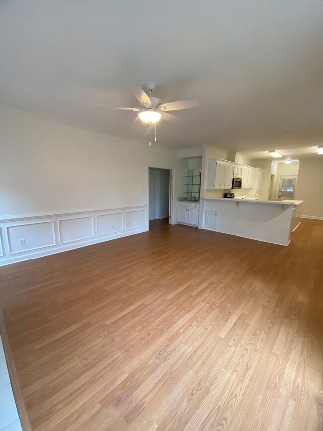 Building Photo - 4 Bed 3 Bath House in Beautiful Stratford Neighborhood in Evans!