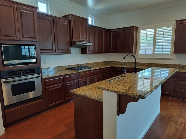 Building Photo - 4 Bedroom Coming Soon In Elk Grove!