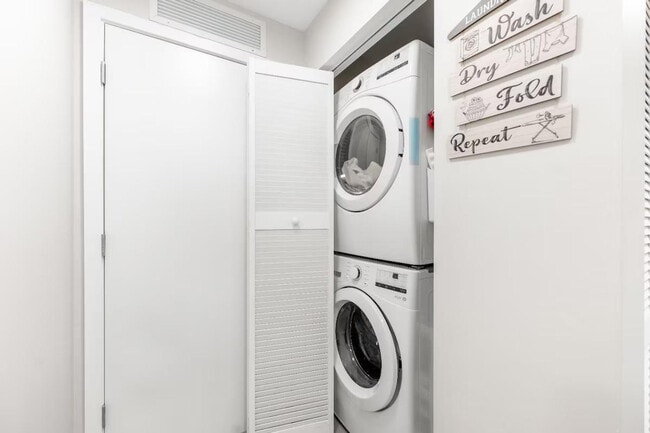 Building Photo - 14311 SW 258th Ln