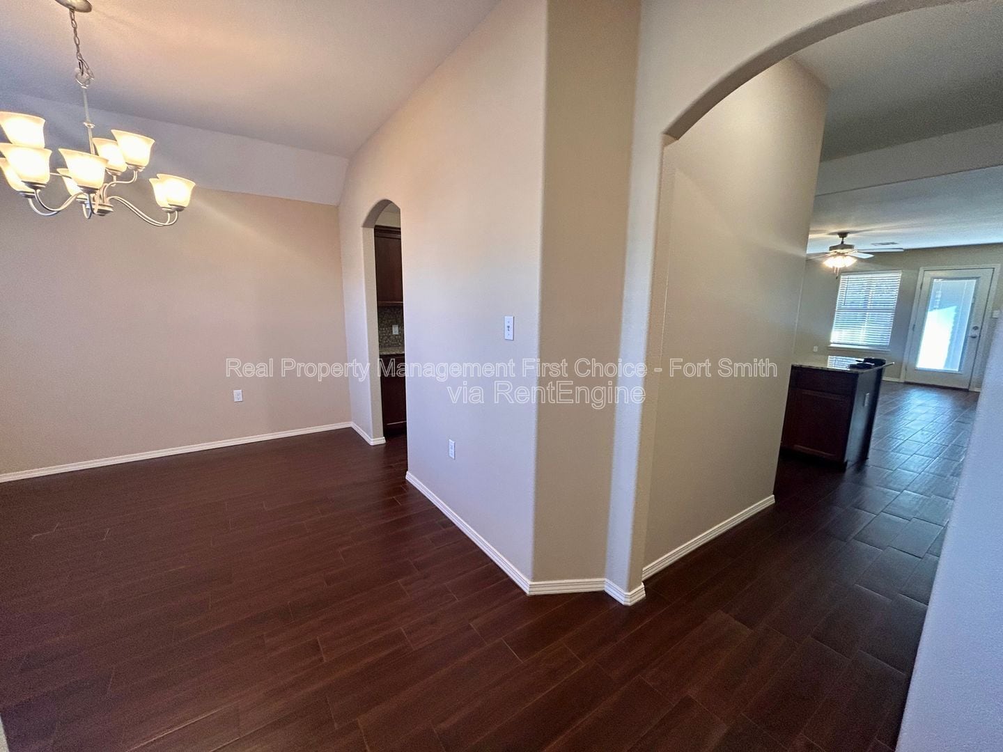 Building Photo - 420 Ridge Point Dr