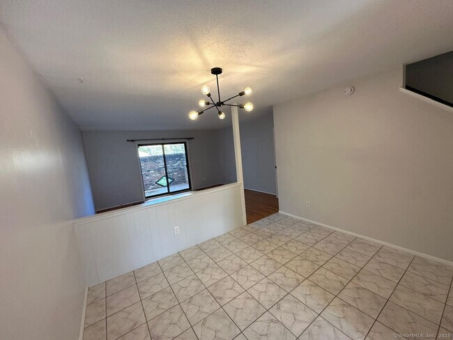 Building Photo - 56 Webster Ct