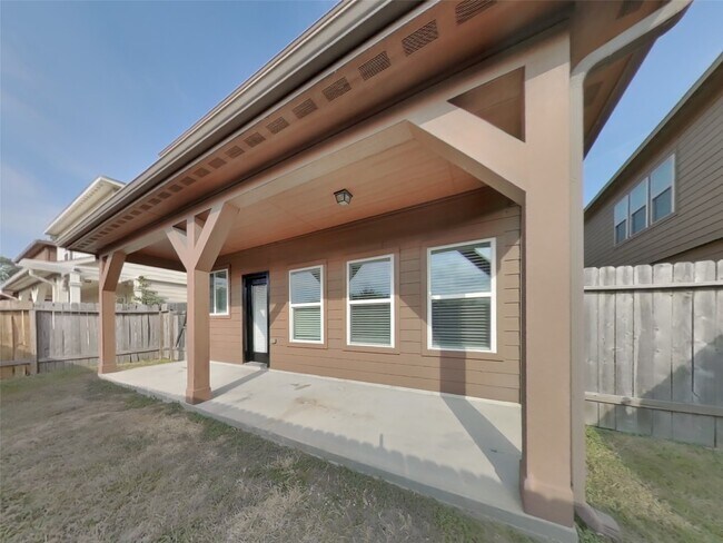 Building Photo - 2823 Arica Ln