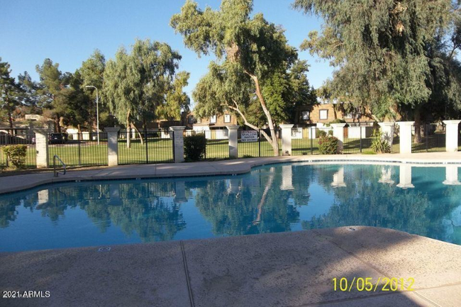 Building Photo - 8037 N 32nd Dr
